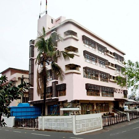 Hotel Rains Inn Guwahati Buitenkant foto