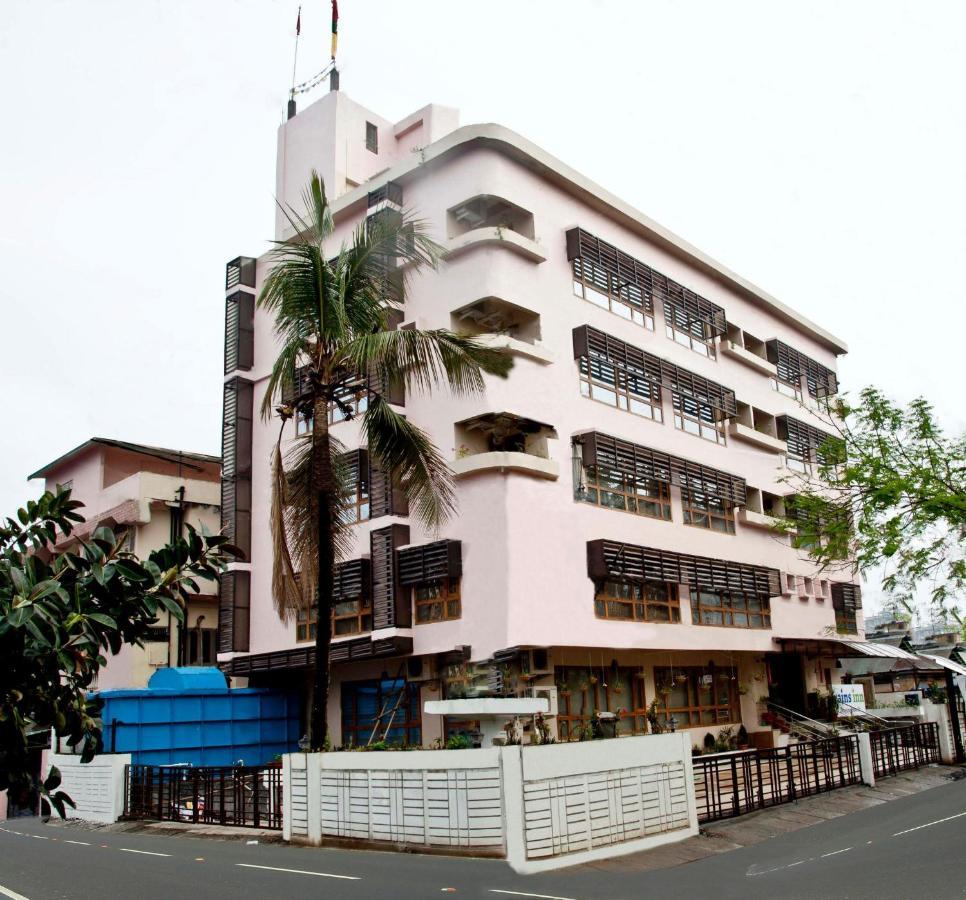 Hotel Rains Inn Guwahati Buitenkant foto