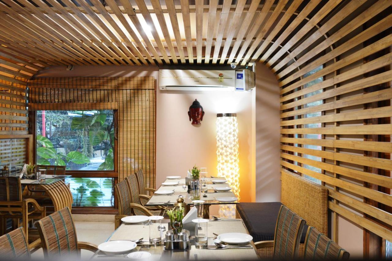 Hotel Rains Inn Guwahati Buitenkant foto