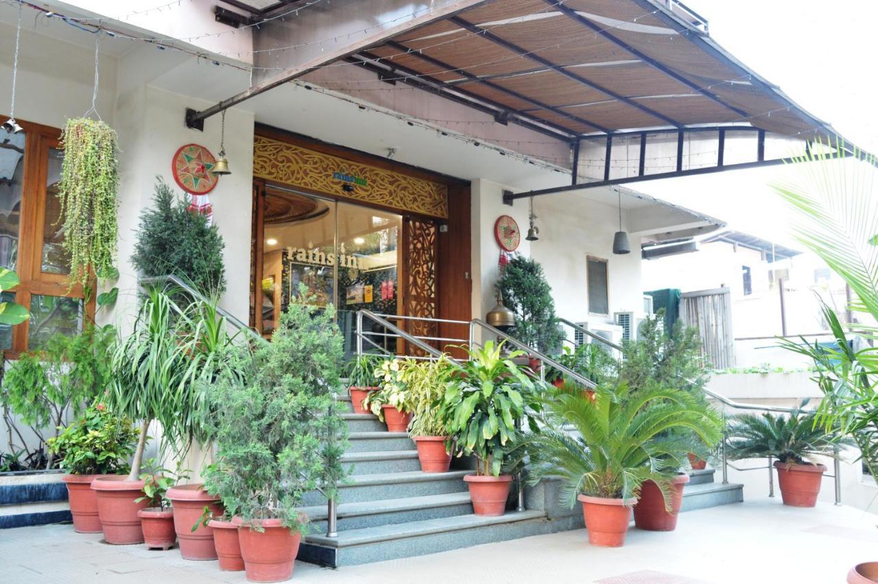 Hotel Rains Inn Guwahati Buitenkant foto